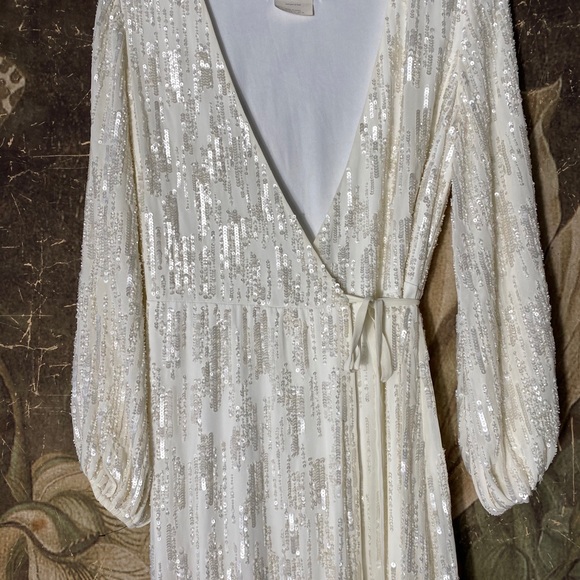 New BHLDN Casey Dress Ivory Wrap Long Sleeve sz 0 - Picture 4 of 5